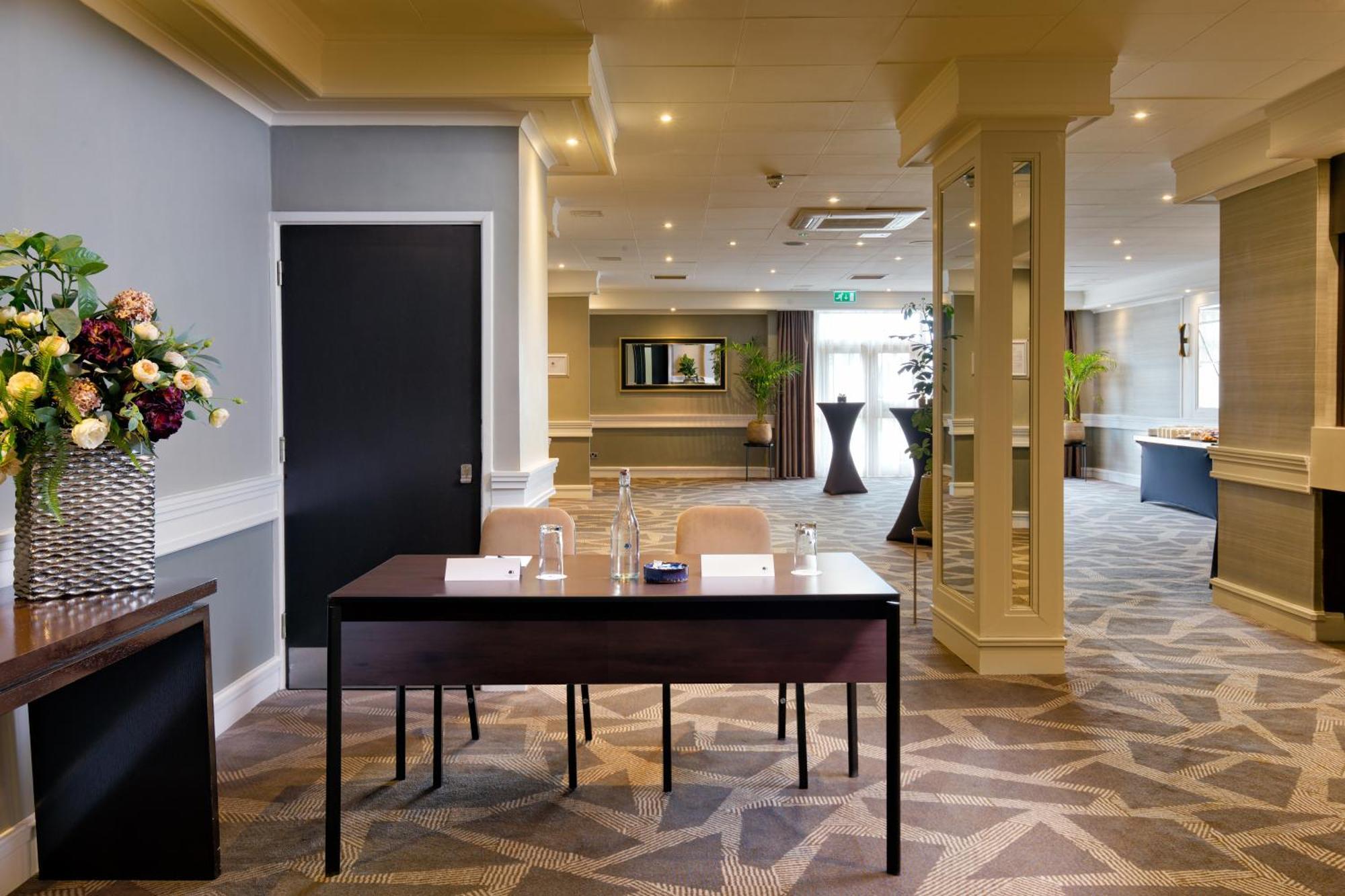 Готель Doubletree By Hilton London Ealing Екстер'єр фото