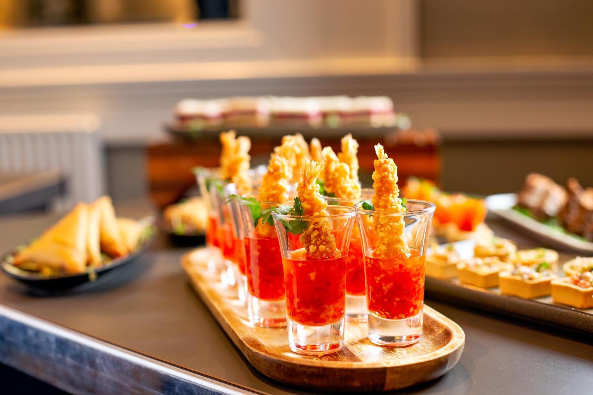 Готель Doubletree By Hilton London Ealing Екстер'єр фото